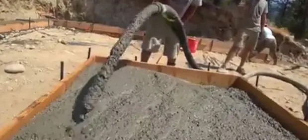 Concrete pump Derry
